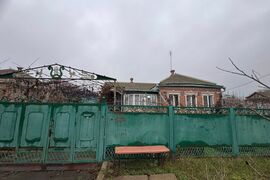 дом 100кв.м ,уч. 10соток